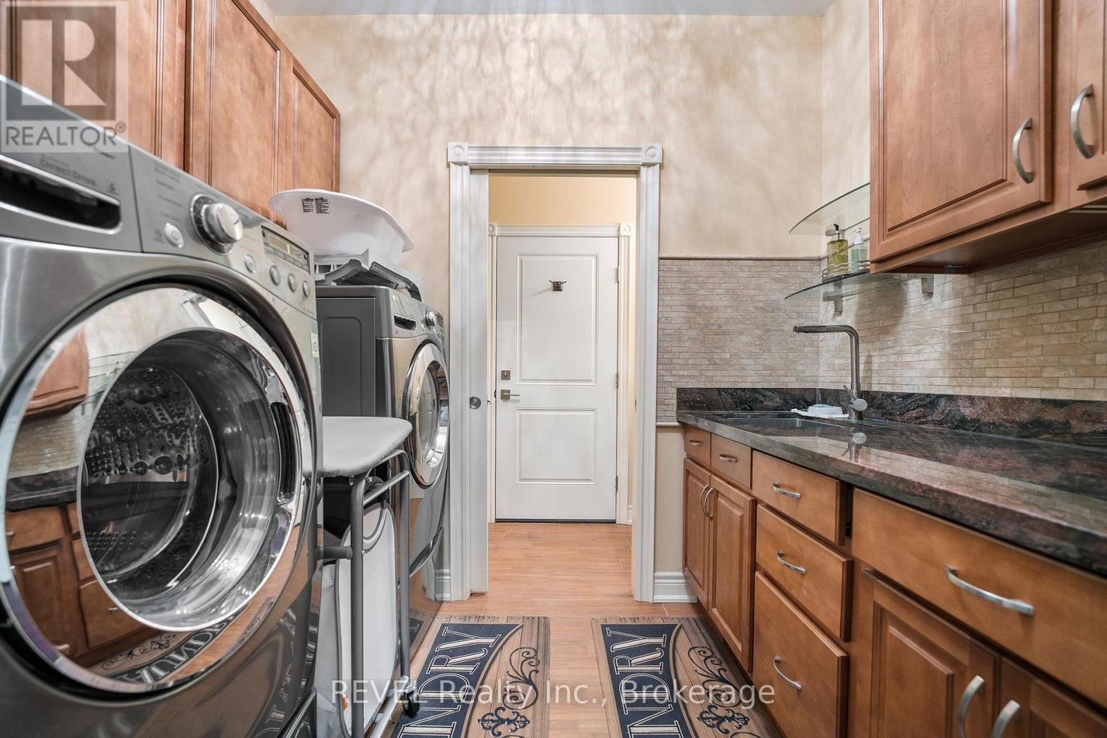 3676 REBSTOCK ROAD Image 15