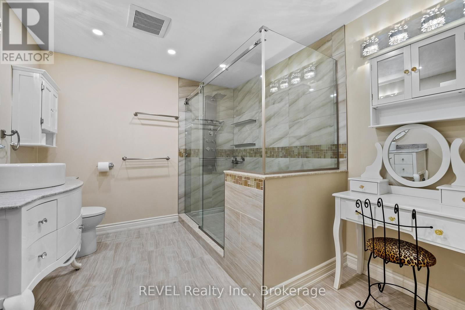3676 REBSTOCK ROAD Image 27