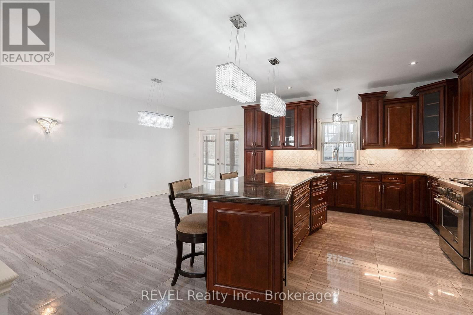 3676 REBSTOCK ROAD Image 9