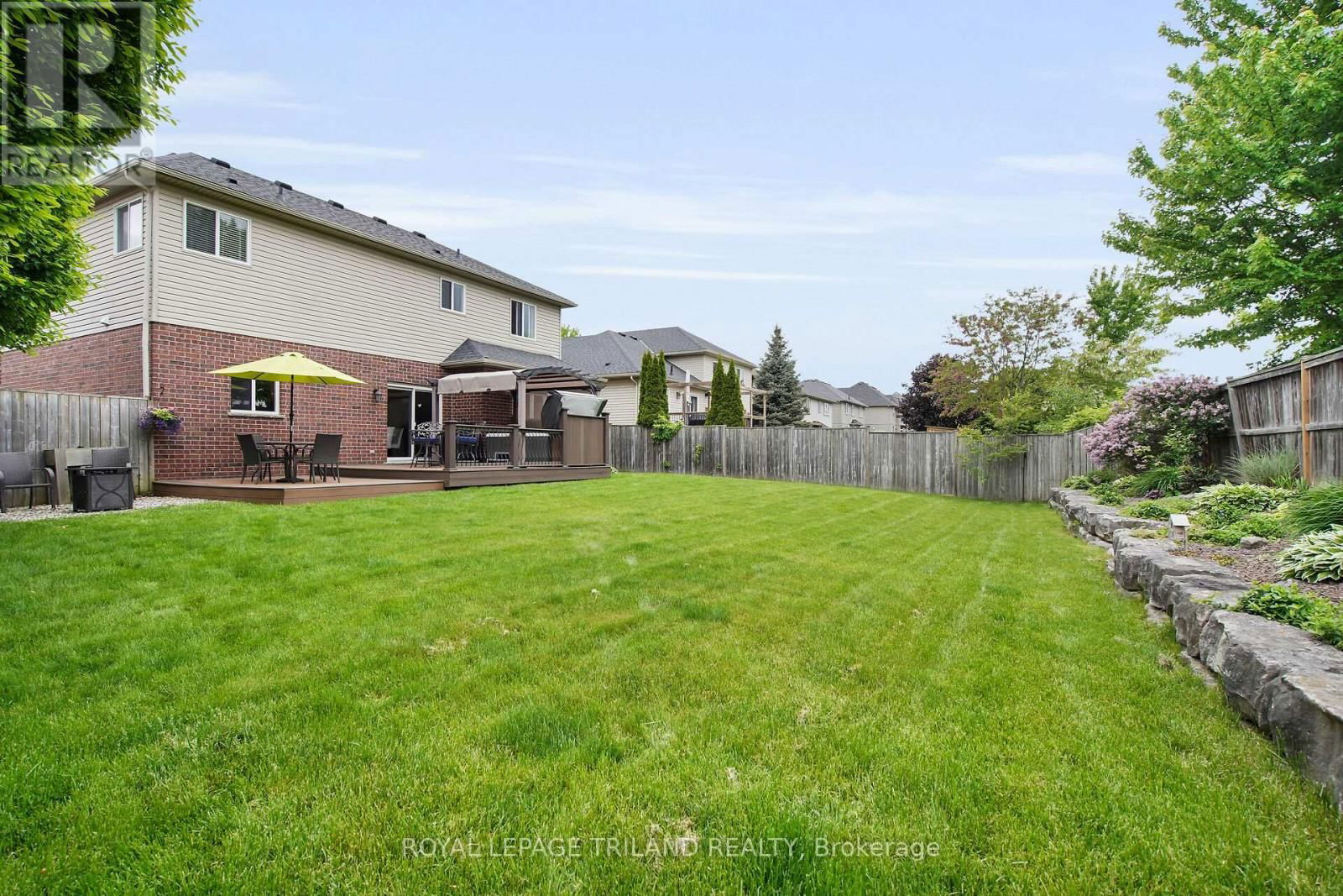 30 WILLARD CRESCENT Image 35
