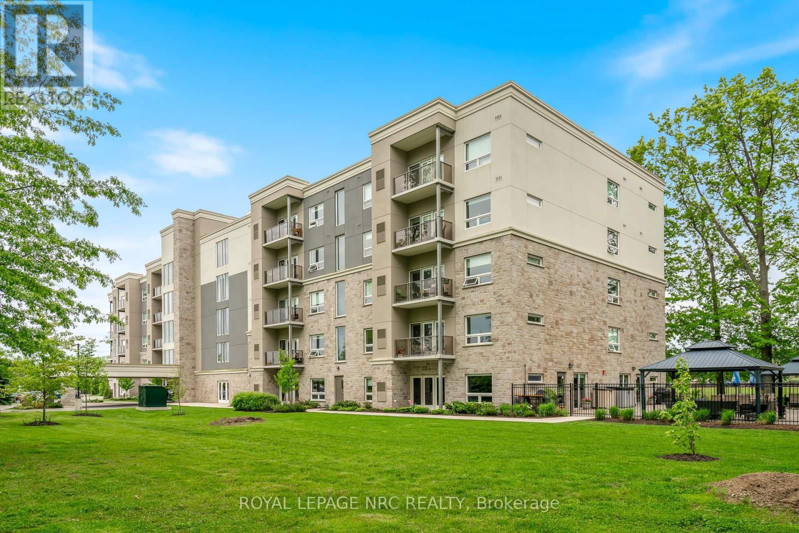 401 - 105 VANSICKLE ROAD Image 6