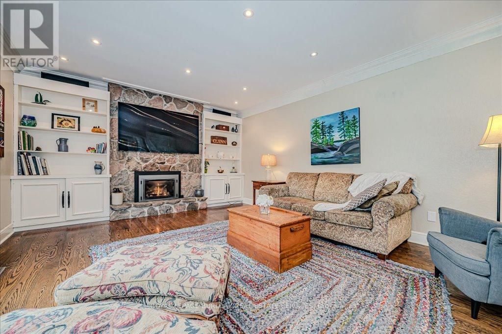 11 ROBINHOOD DRIVE Image 20