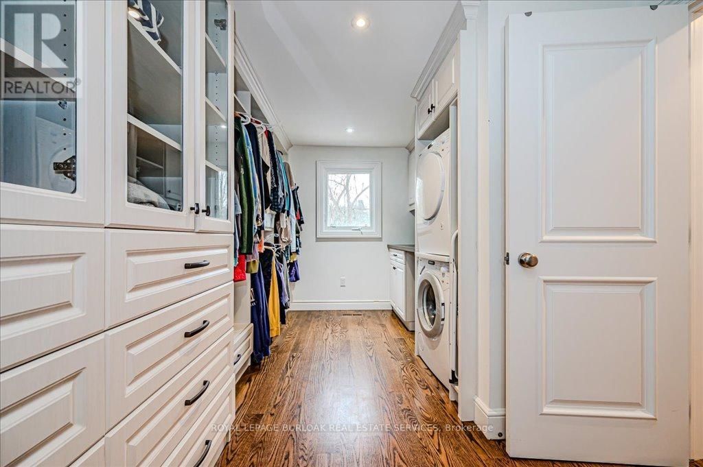 11 ROBINHOOD DRIVE Image 30