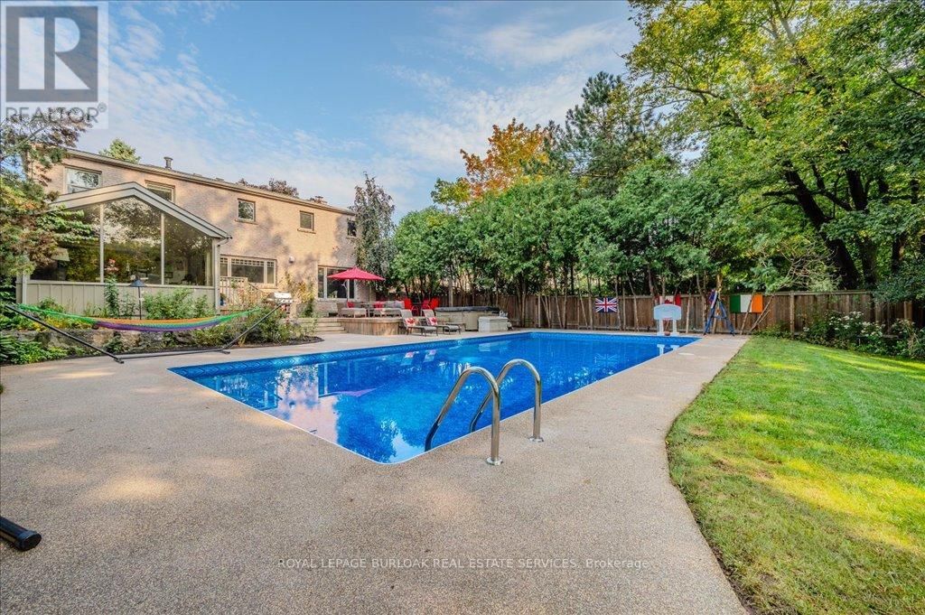 11 ROBINHOOD DRIVE Image 47