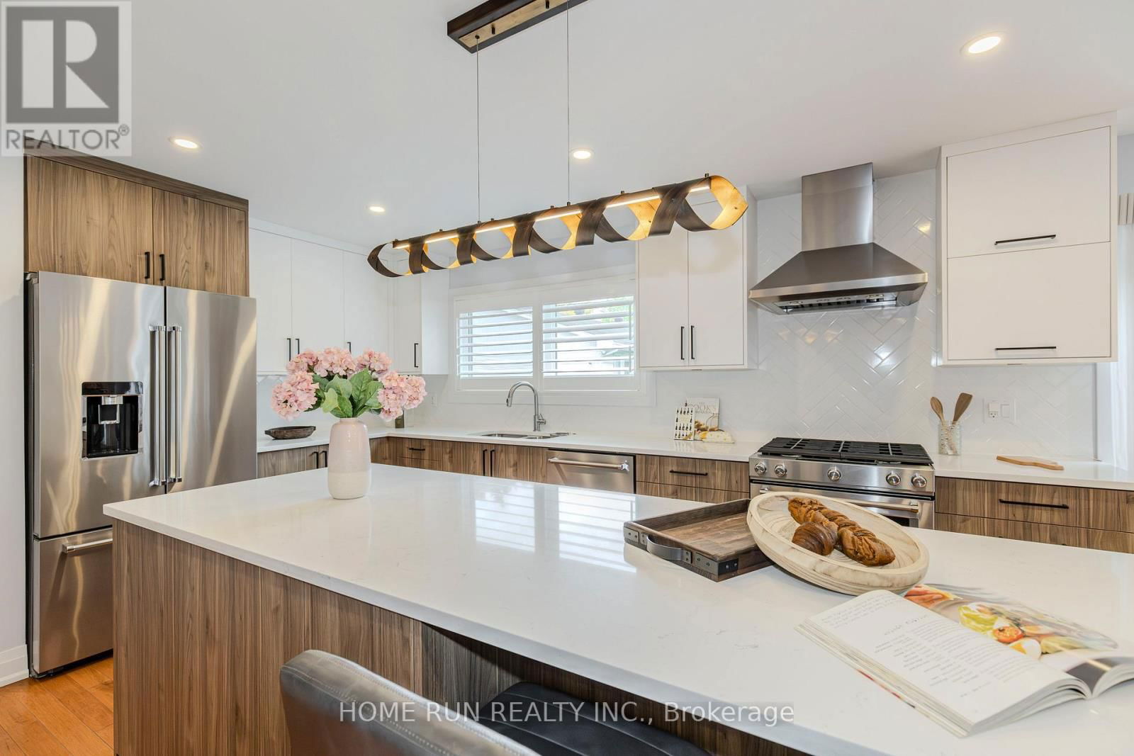 276 CROCUS AVENUE Image 13