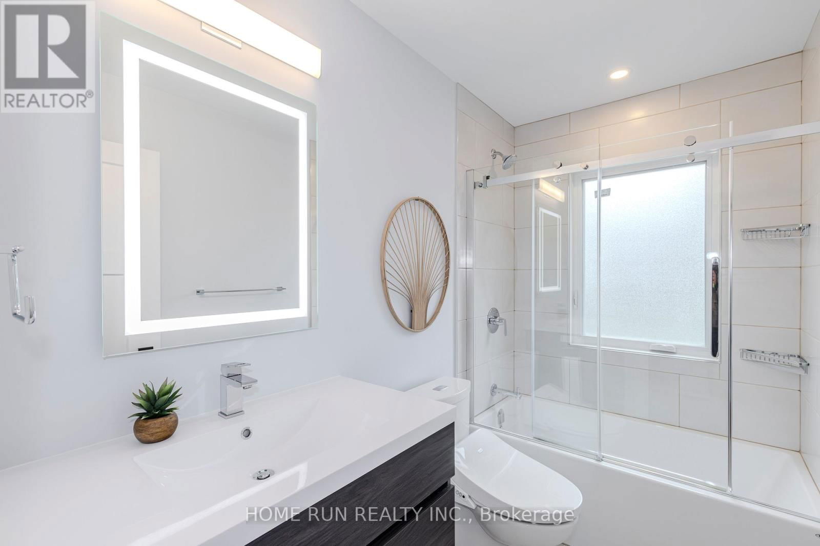 276 CROCUS AVENUE Image 18
