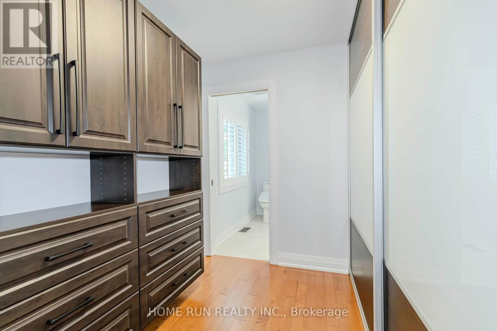 276 CROCUS AVENUE Image 27