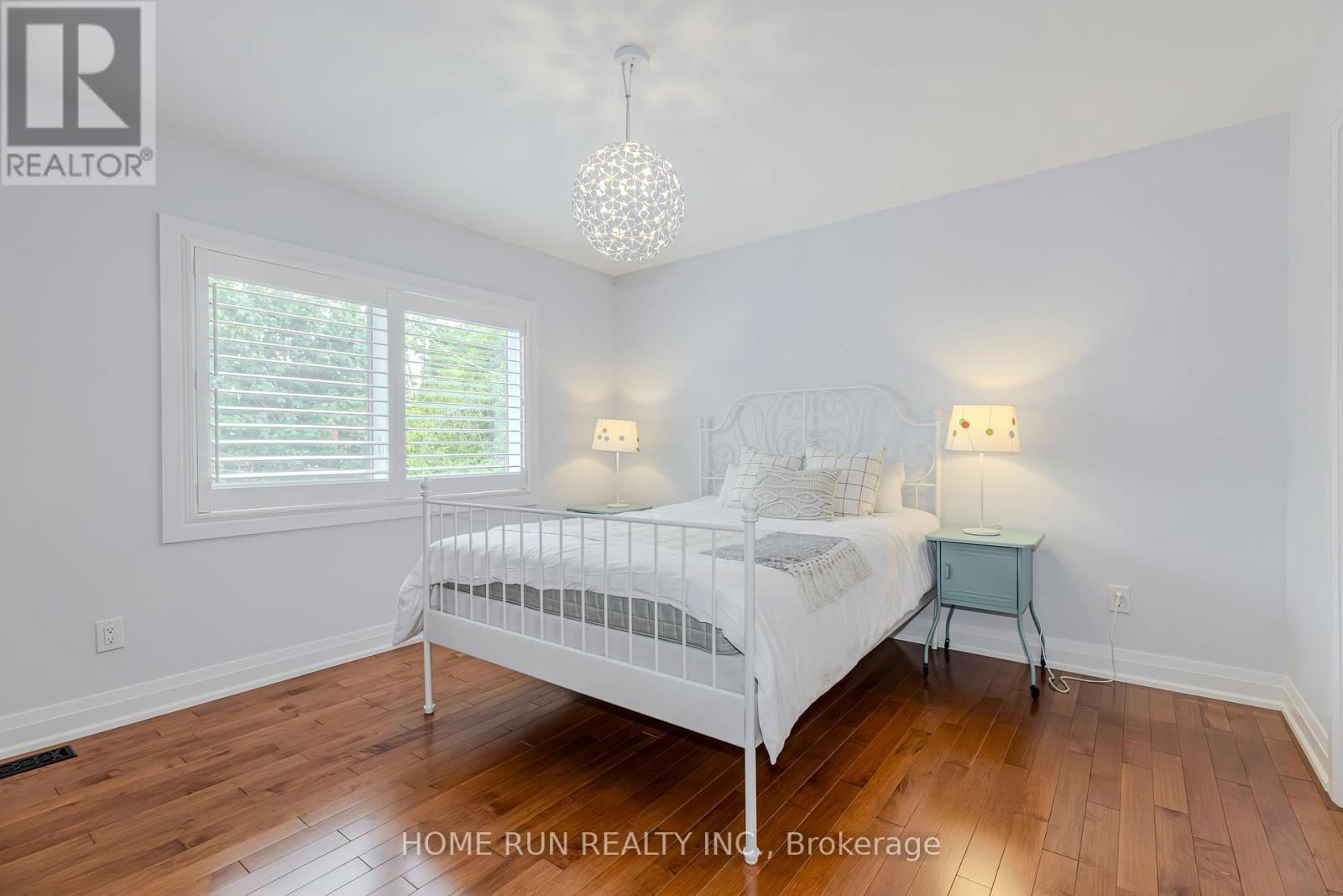 276 CROCUS AVENUE Image 29