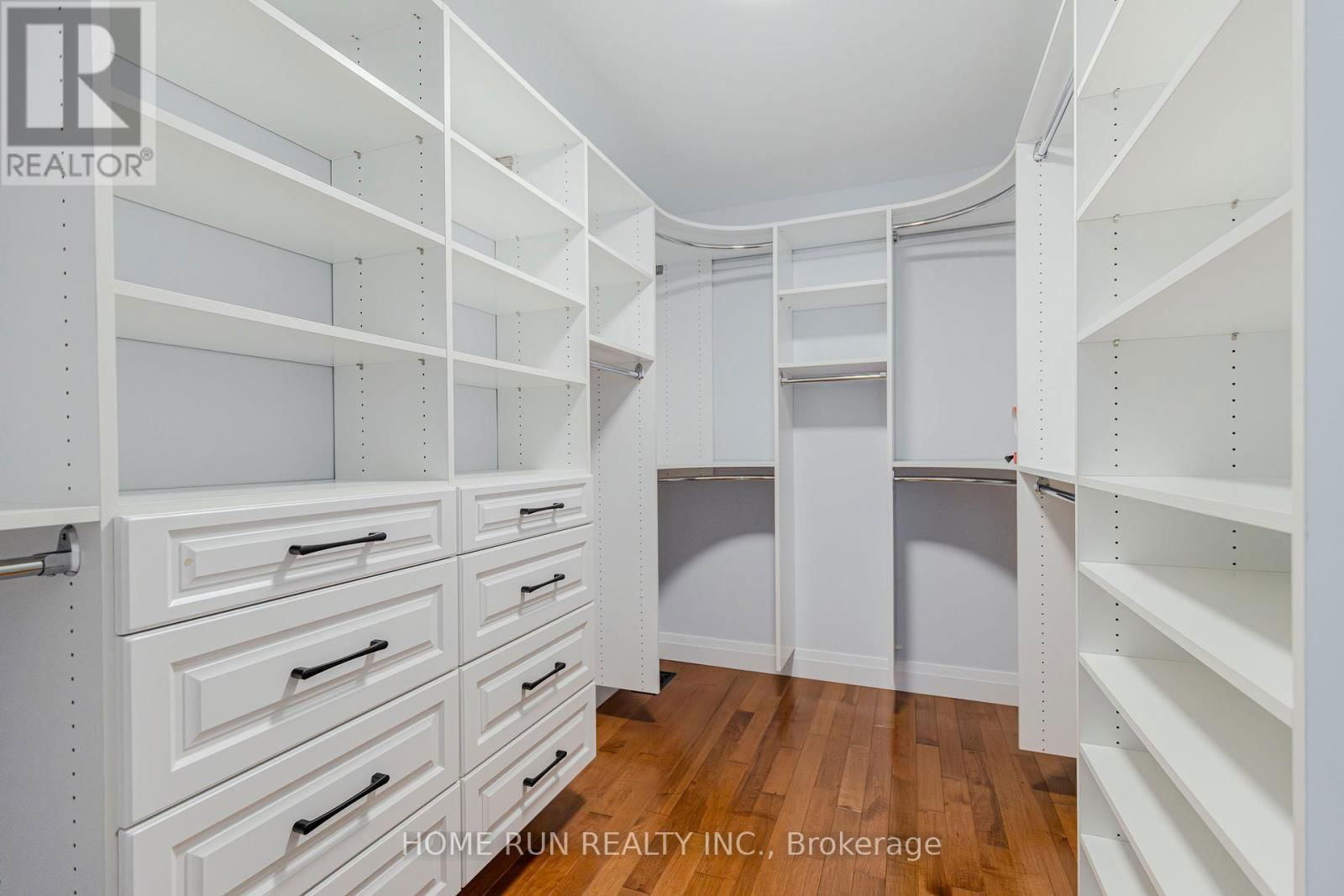 276 CROCUS AVENUE Image 31
