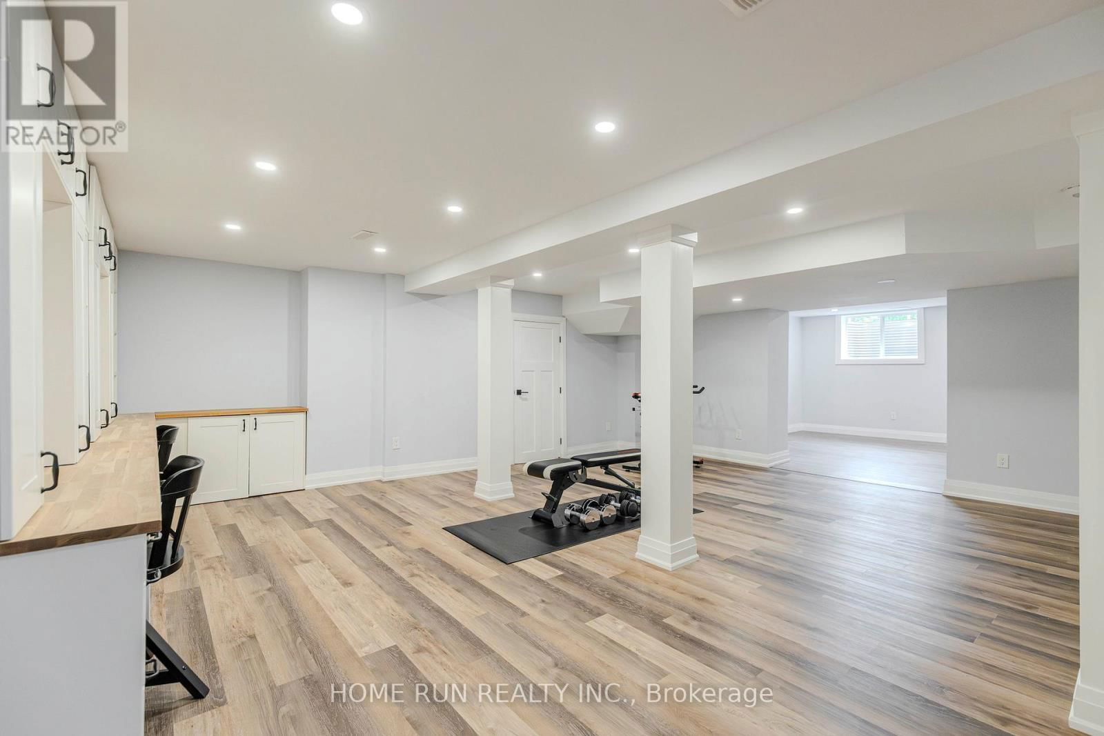 276 CROCUS AVENUE Image 37