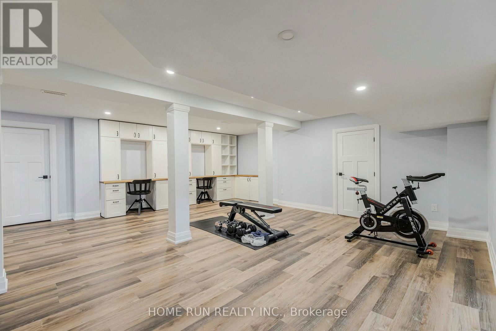 276 CROCUS AVENUE Image 38