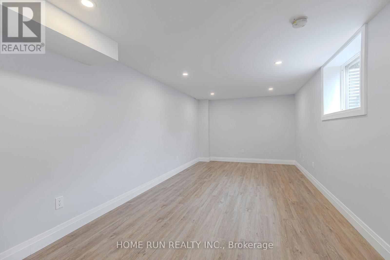 276 CROCUS AVENUE Image 41