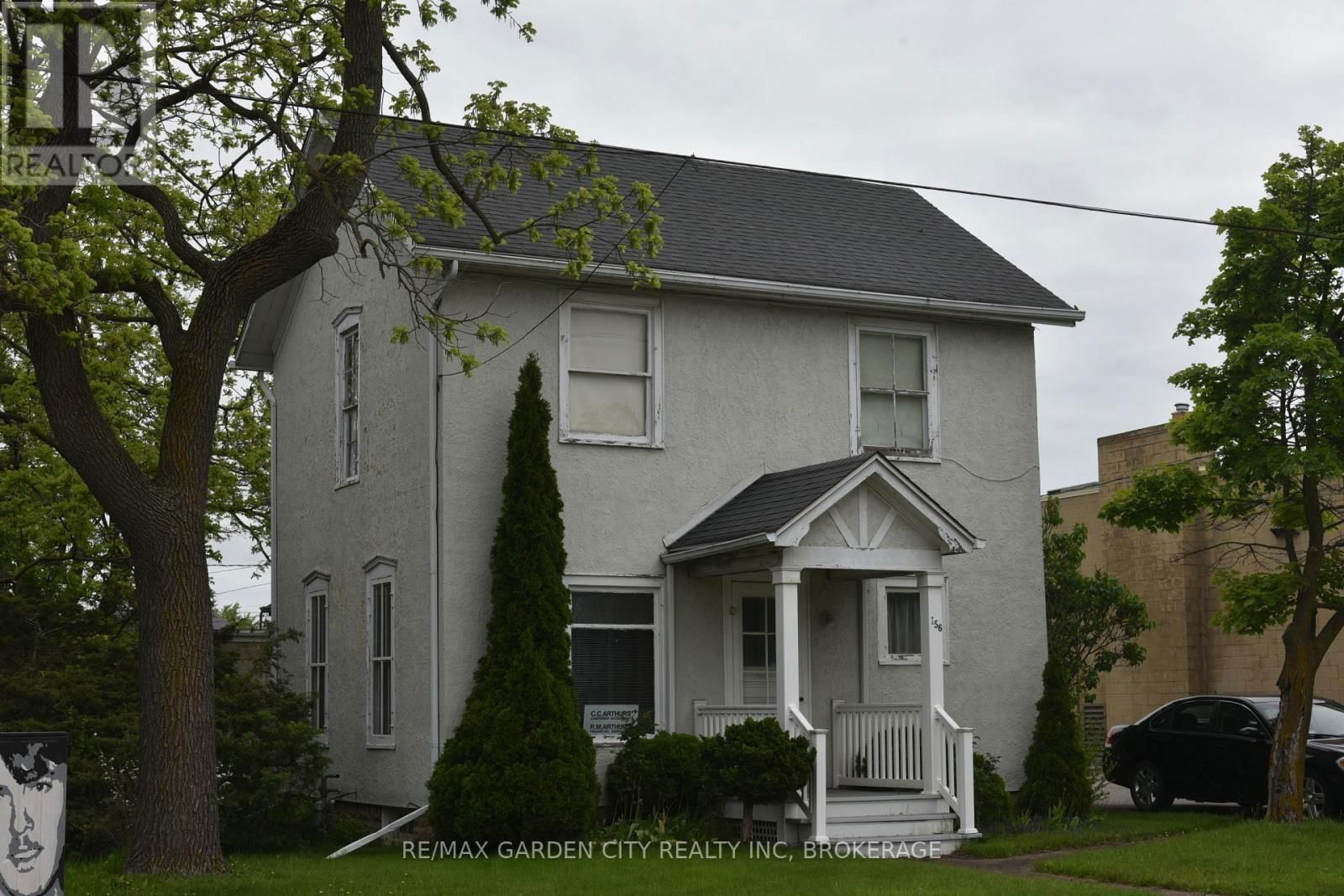 156 DIVISION STREET Image 3