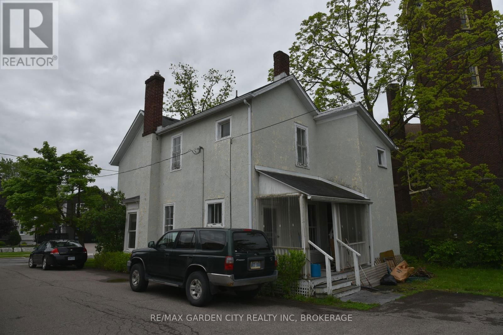 156 DIVISION STREET Image 9