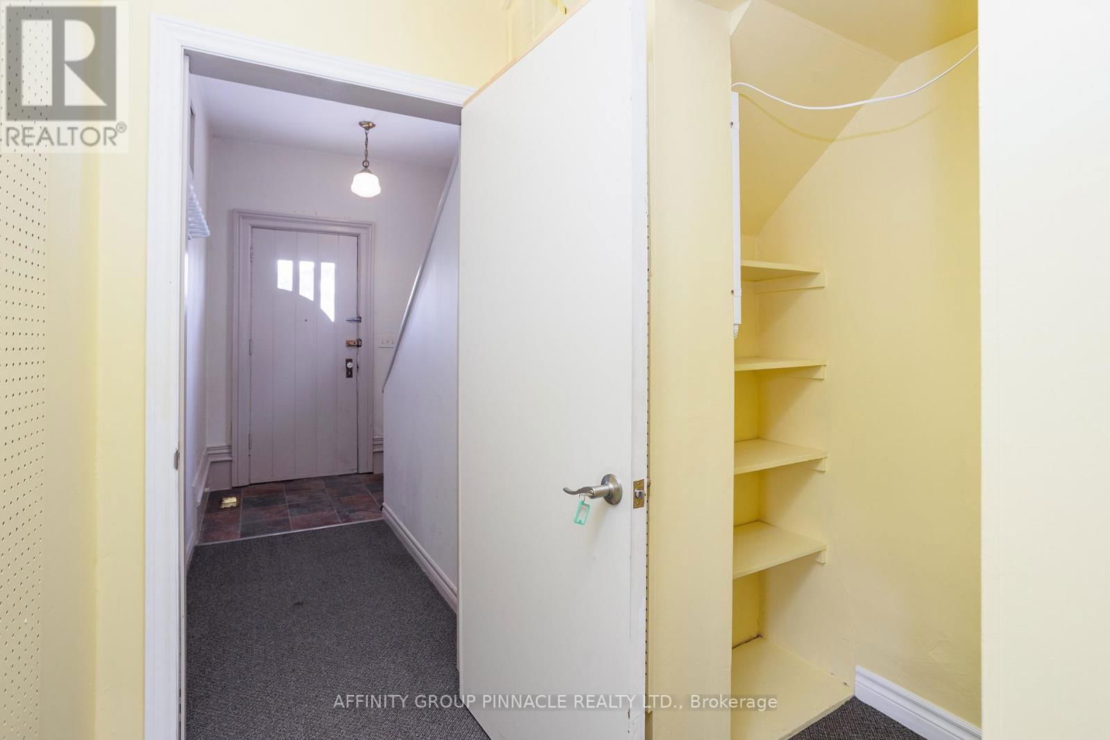 221 KENT STREET WEST Image 29