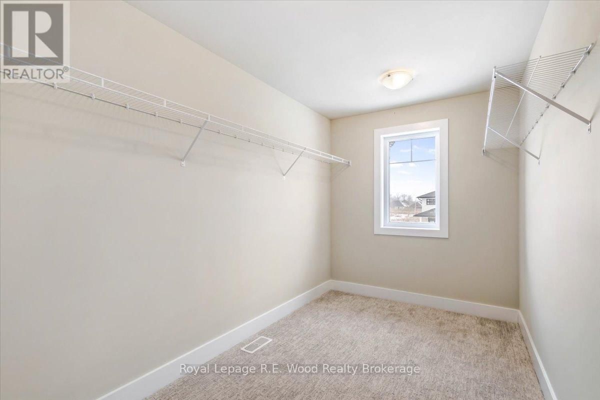61 SUNVIEW DRIVE Image 14