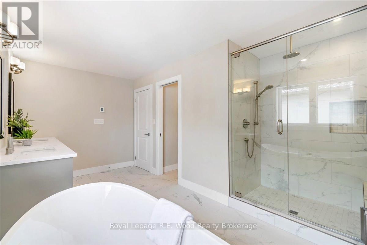 61 SUNVIEW DRIVE Image 16