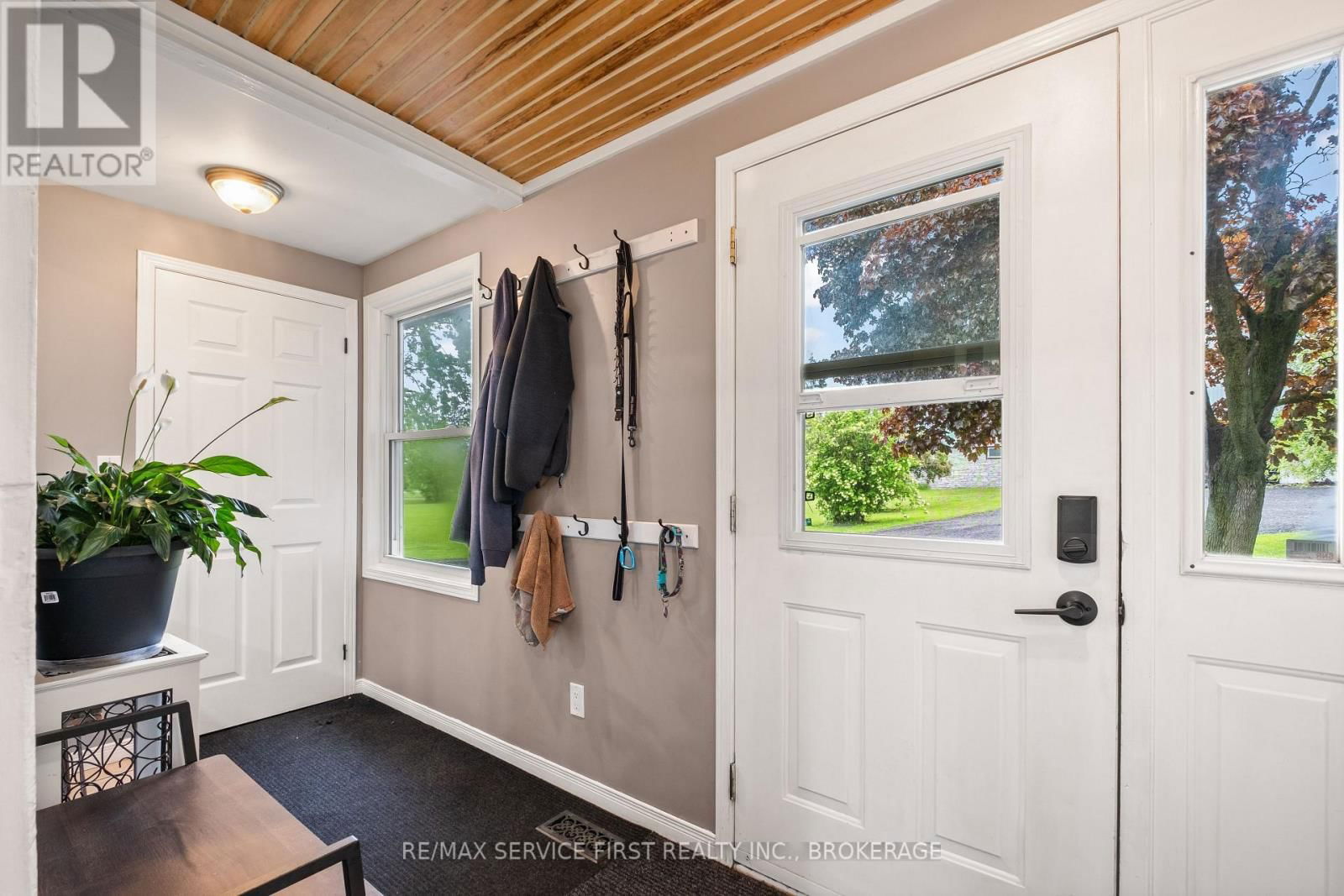 3674 PRINCESS STREET Image 19