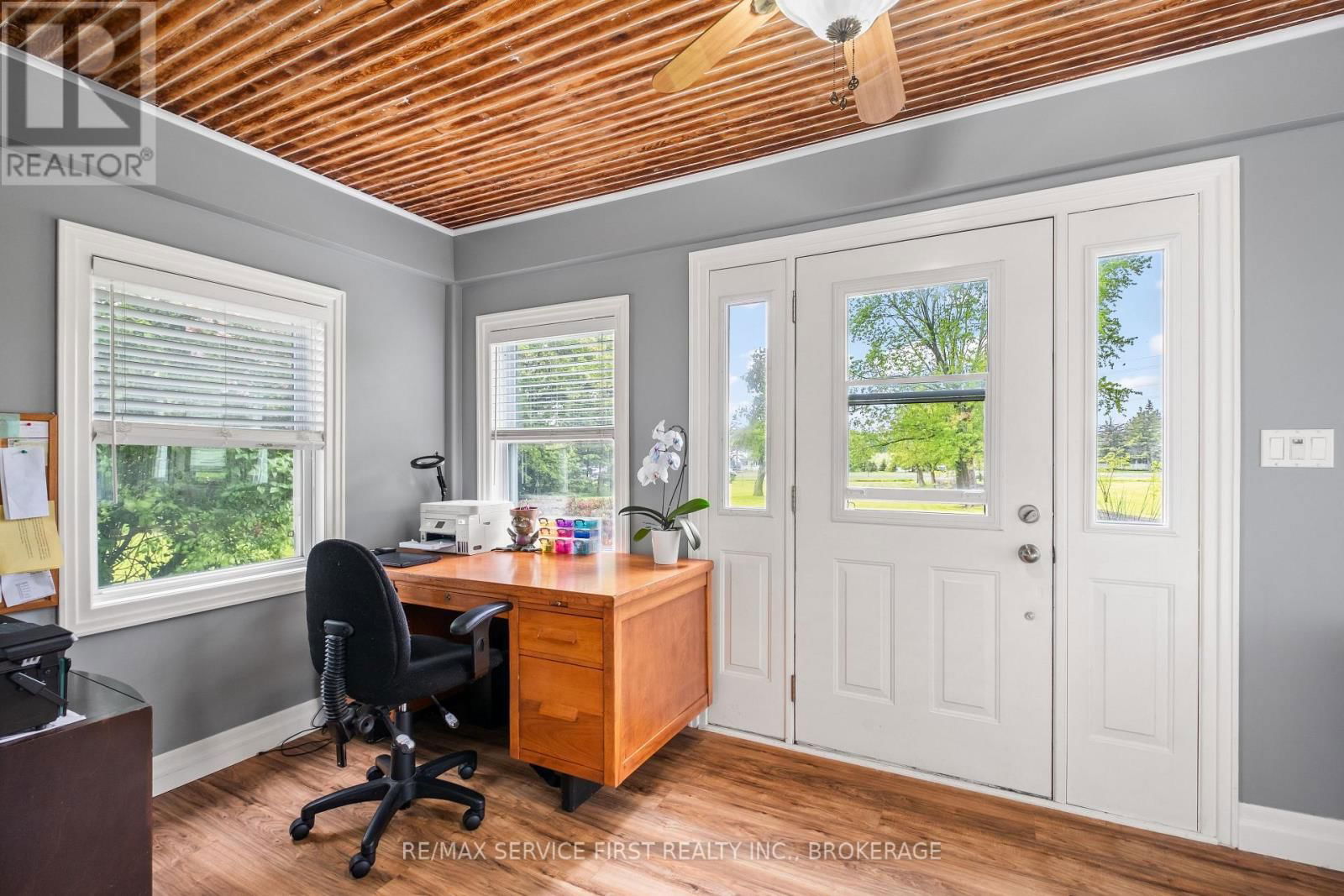 3674 PRINCESS STREET Image 28