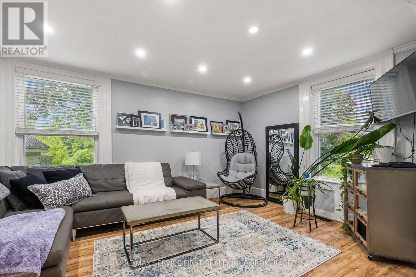 3674 PRINCESS STREET Image 30
