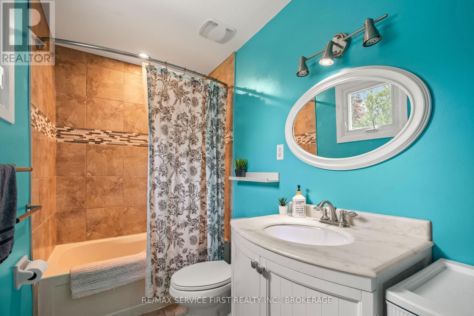 3674 PRINCESS STREET Image 38