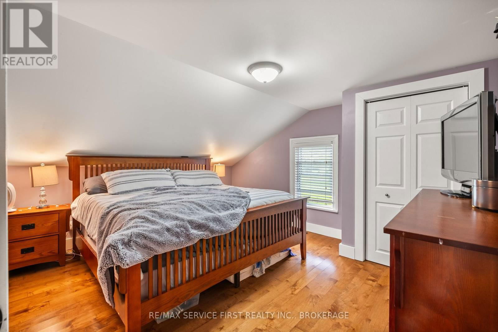 3674 PRINCESS STREET Image 43
