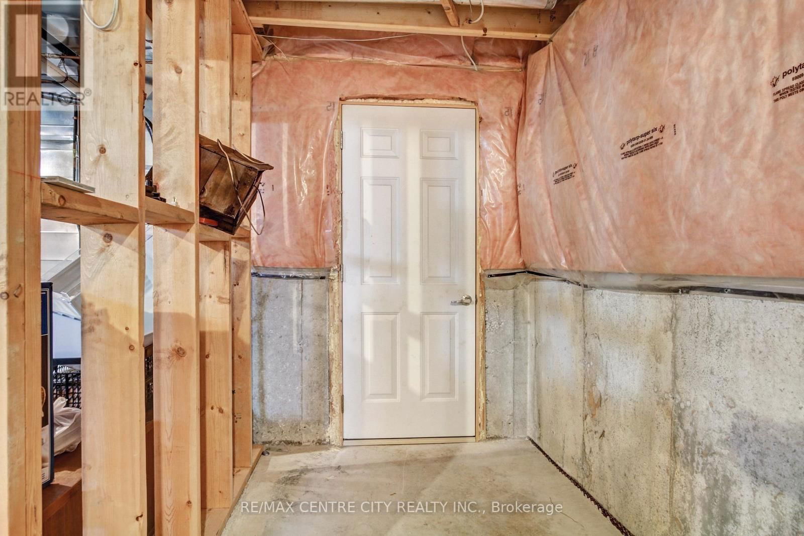 20 STEEPLECHASE COURT Image 18
