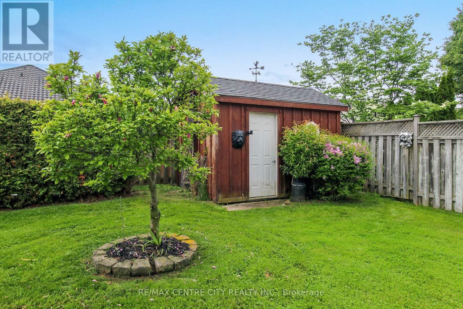 20 STEEPLECHASE COURT Image 24