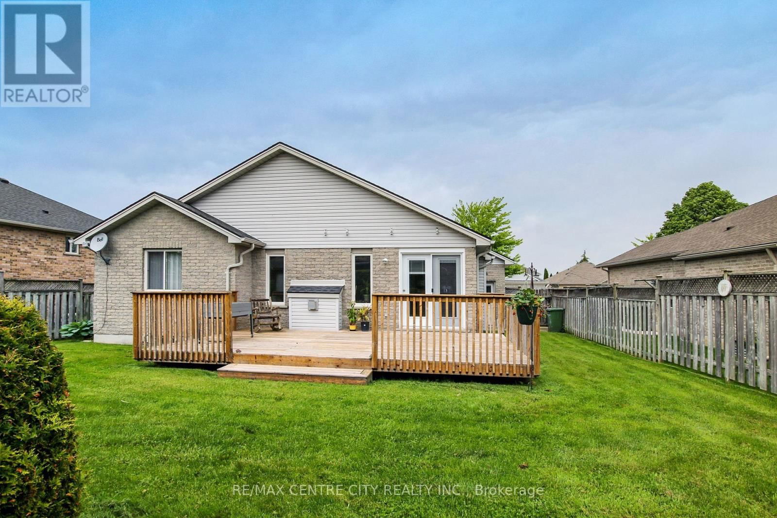 20 STEEPLECHASE COURT Image 25
