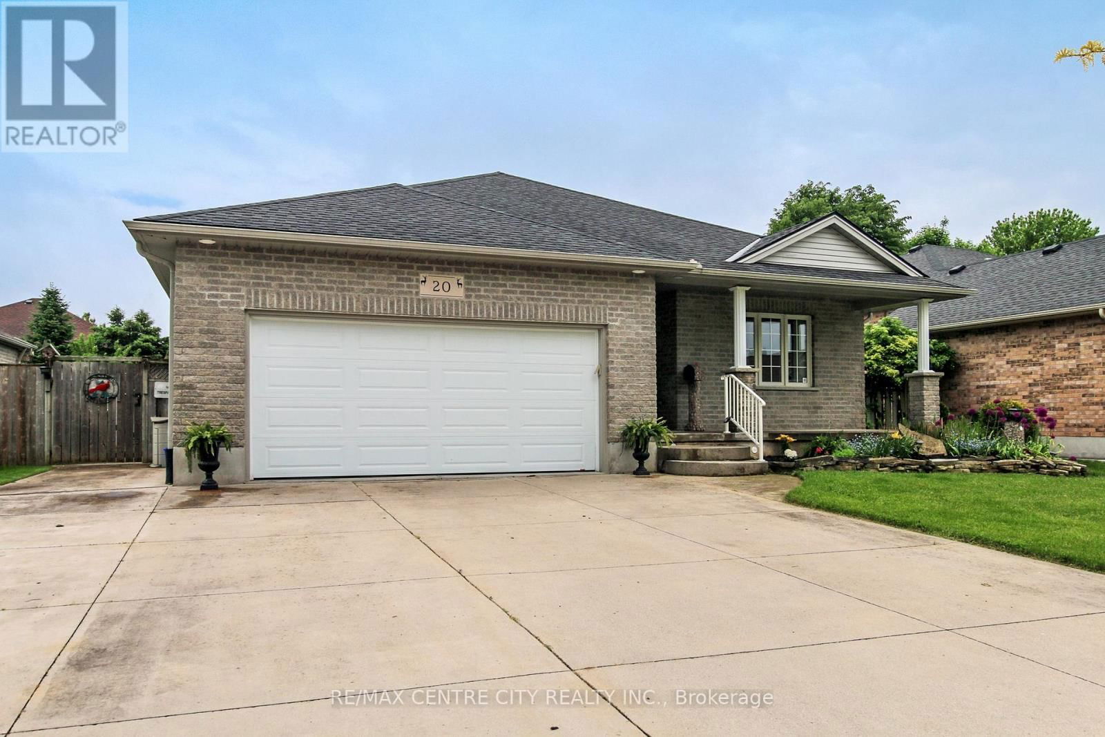 20 STEEPLECHASE COURT Image 26