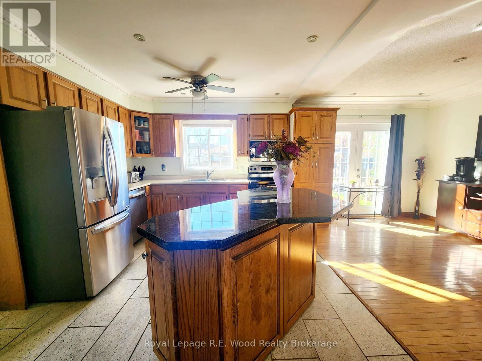 98 ALLEN STREET Image 3