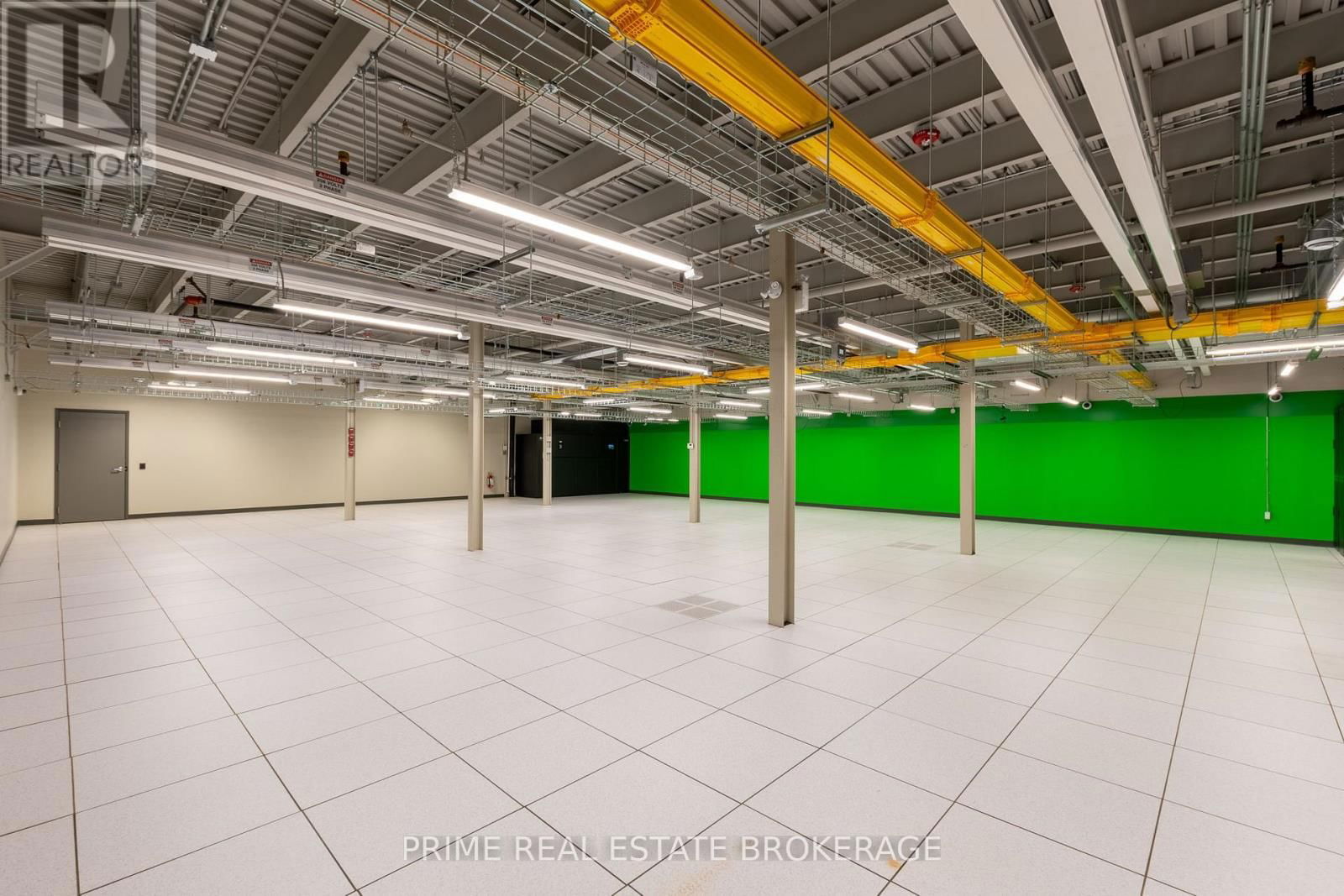 675 YORK STREET Image 10