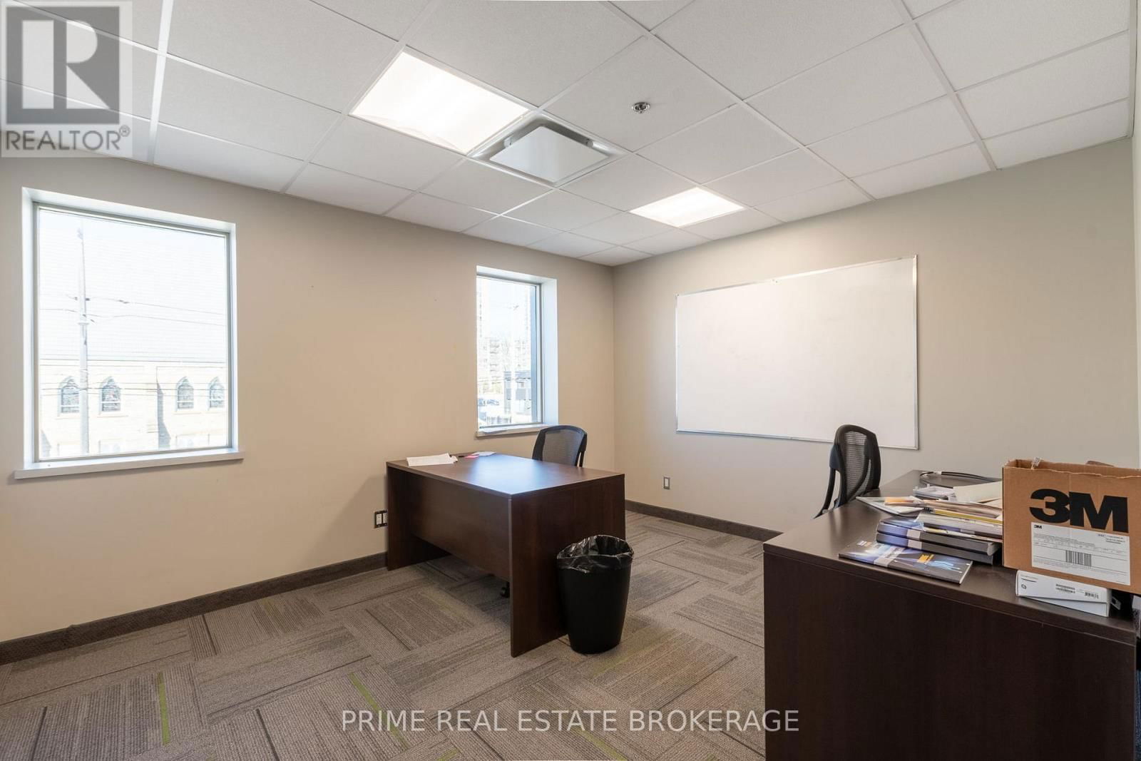 675 YORK STREET Image 15