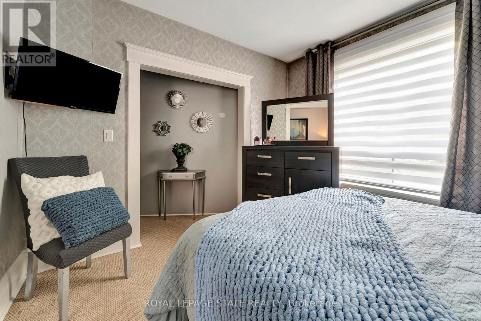 237 MARLBOROUGH STREET Image 24