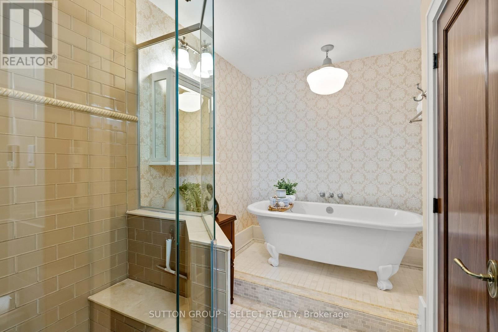 391 REGENT STREET Image 37