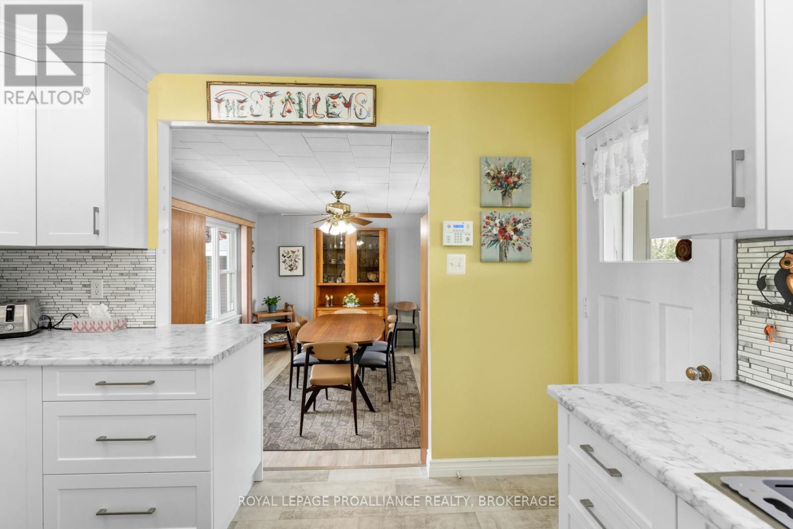 1761 FLOYD AVENUE Image 13