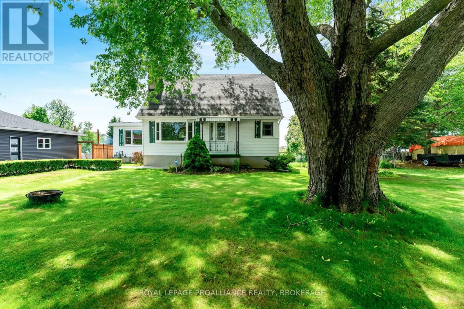 1761 FLOYD AVENUE Image 2