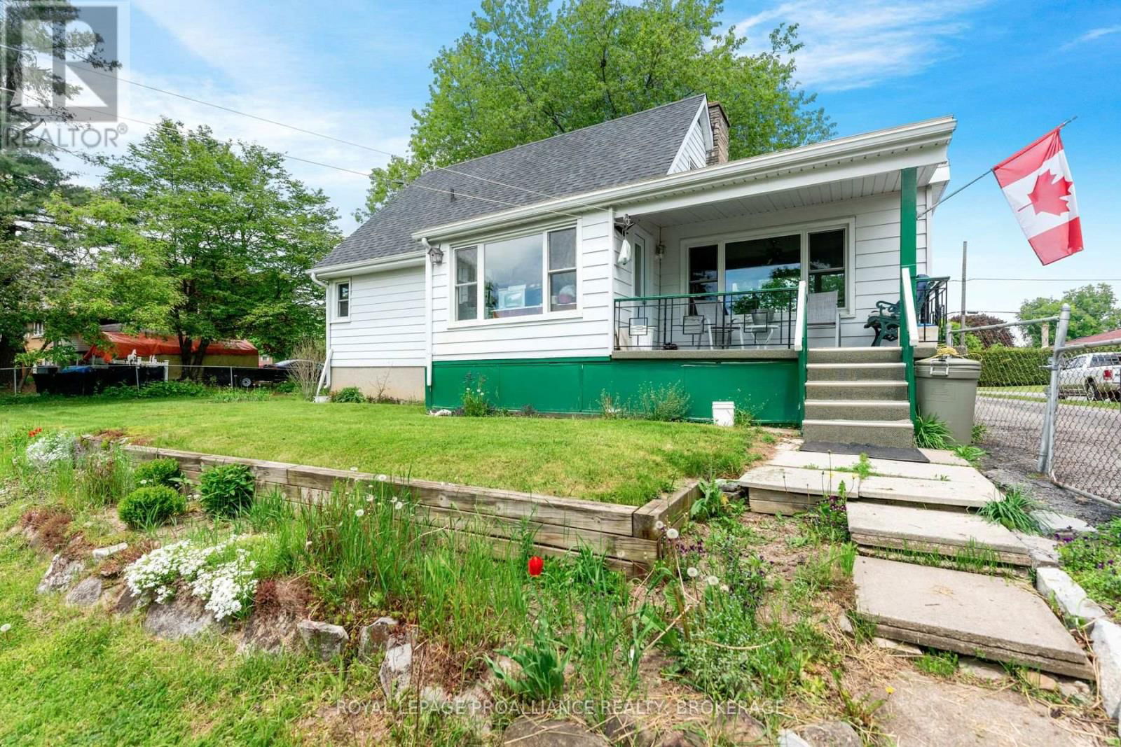 1761 FLOYD AVENUE Image 38