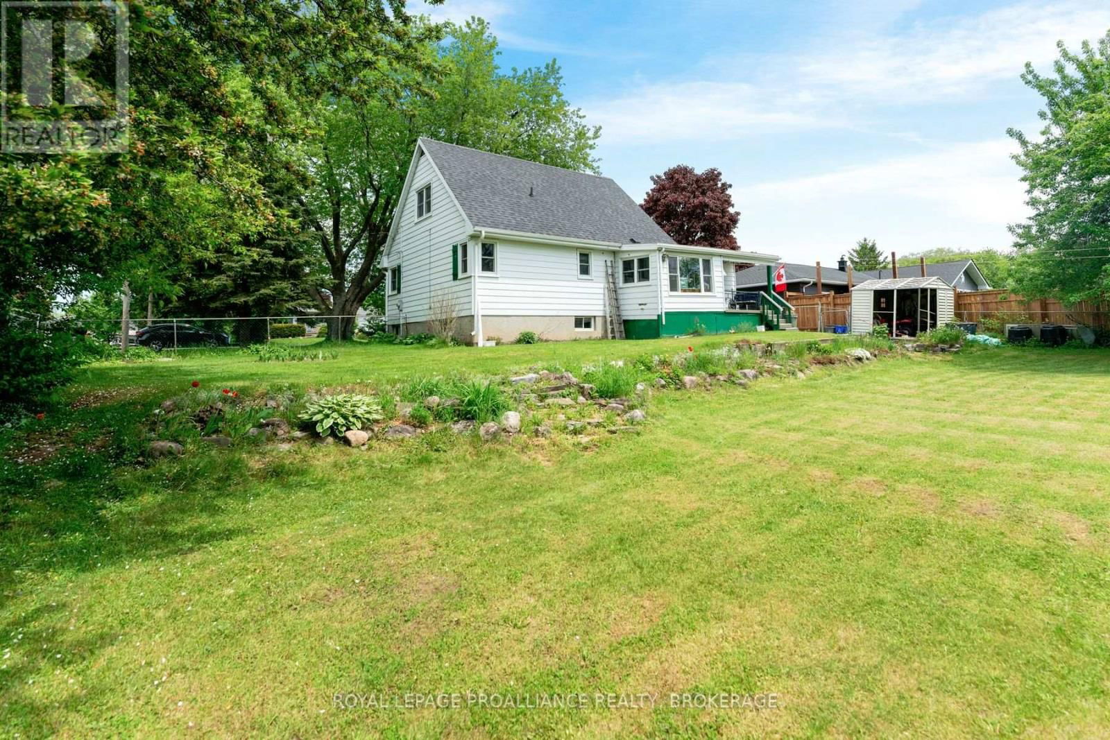 1761 FLOYD AVENUE Image 40