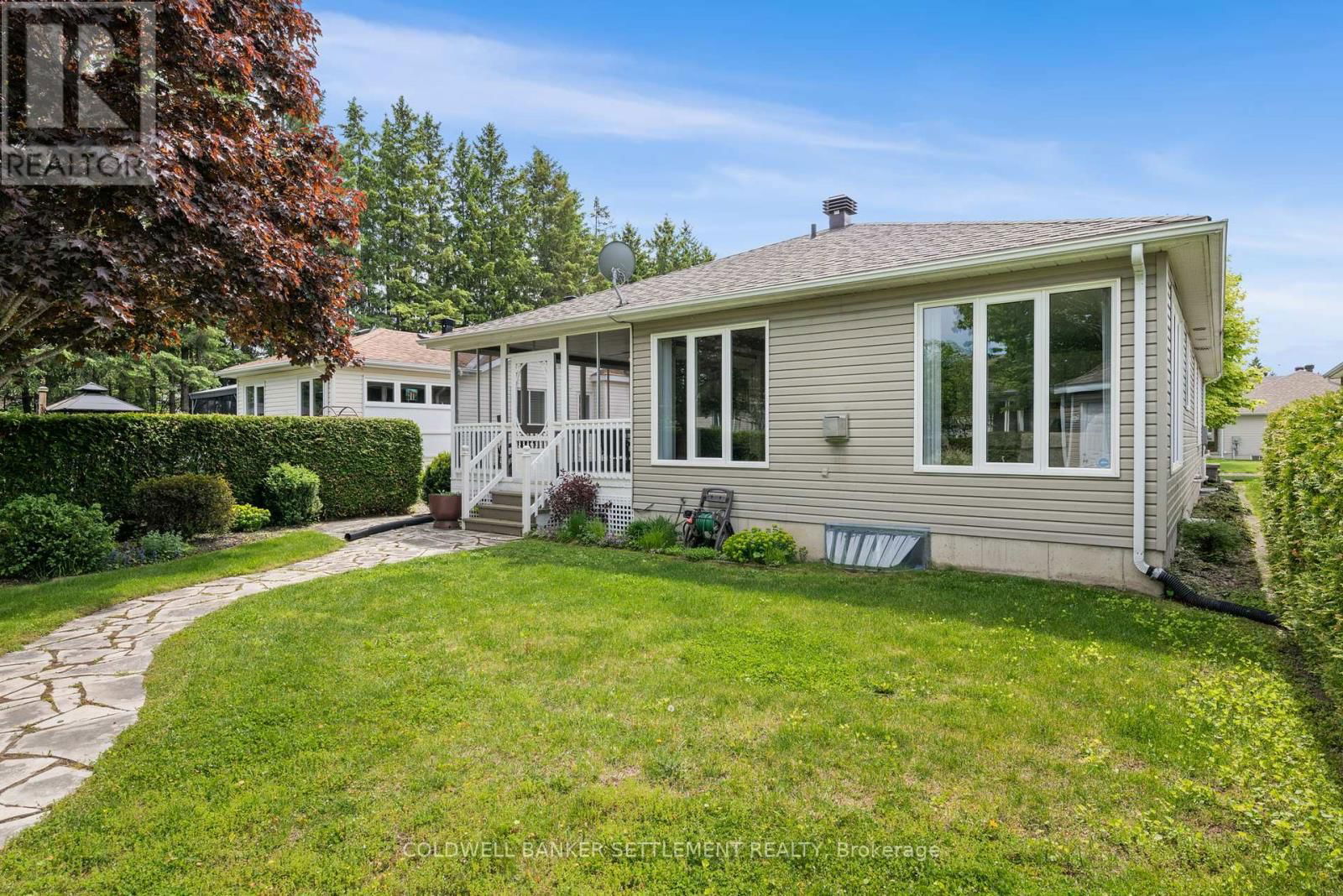 80 DECARIA BOULEVARD Image 10