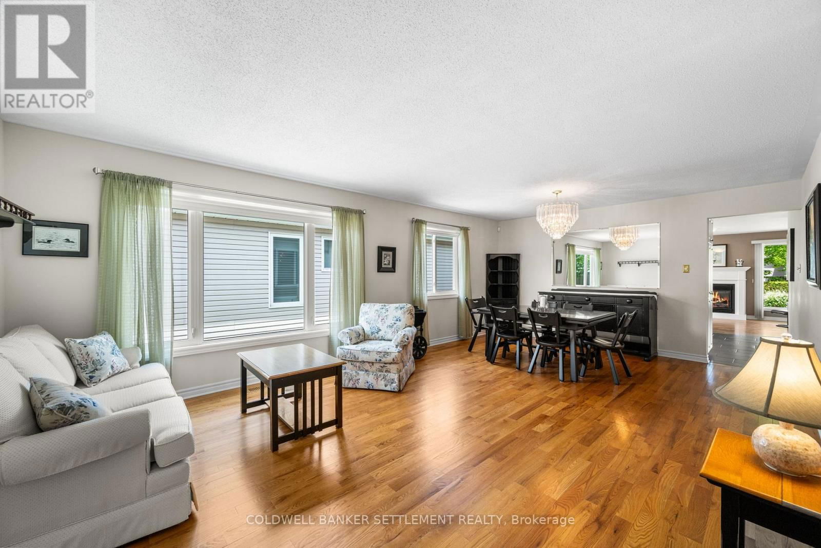 80 DECARIA BOULEVARD Image 11