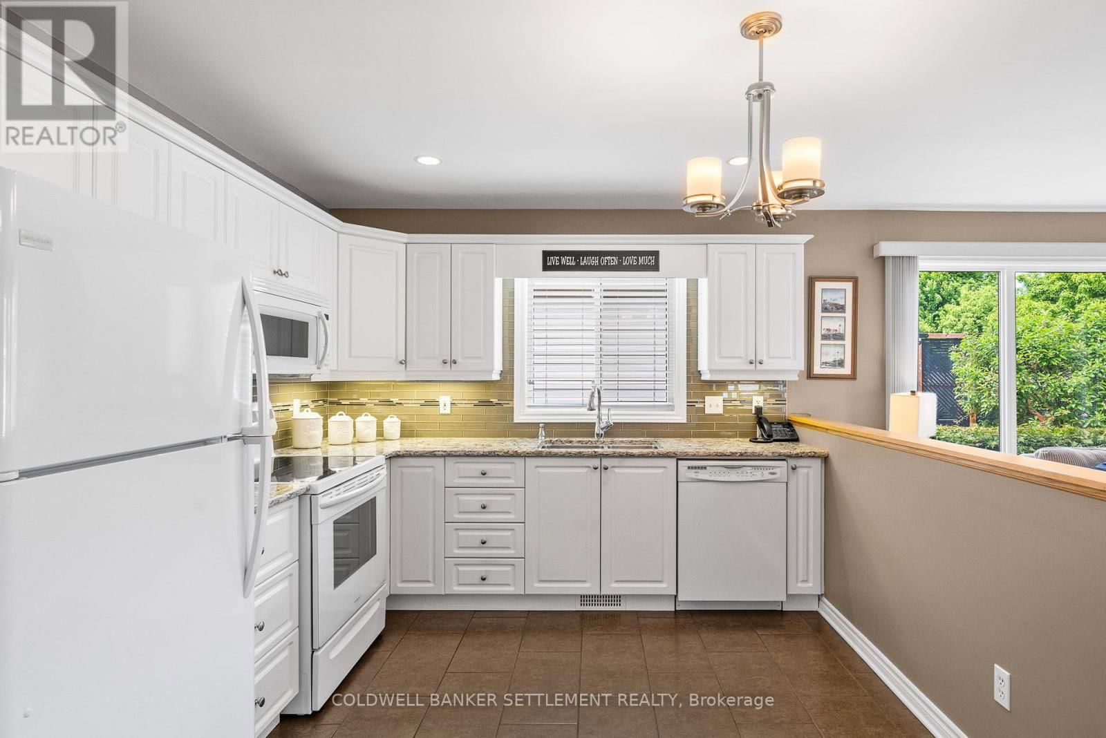 80 DECARIA BOULEVARD Image 17