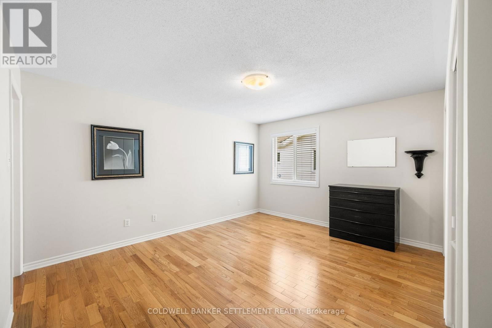 80 DECARIA BOULEVARD Image 32