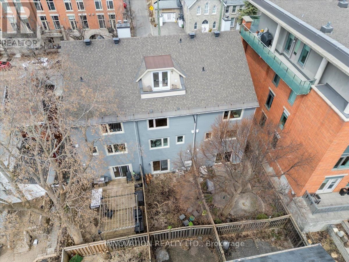 B - 36 DUFFERIN ROAD Image 22