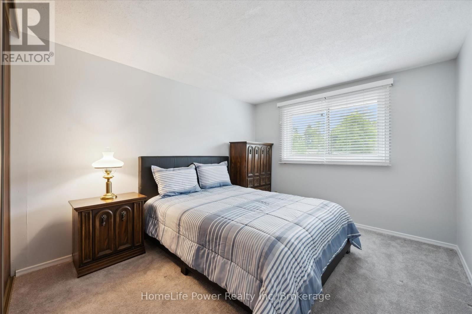 36 SANDERSON DRIVE Image 21
