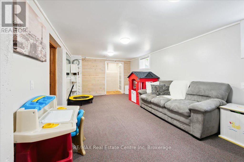 15 JARVIS STREET Image 13
