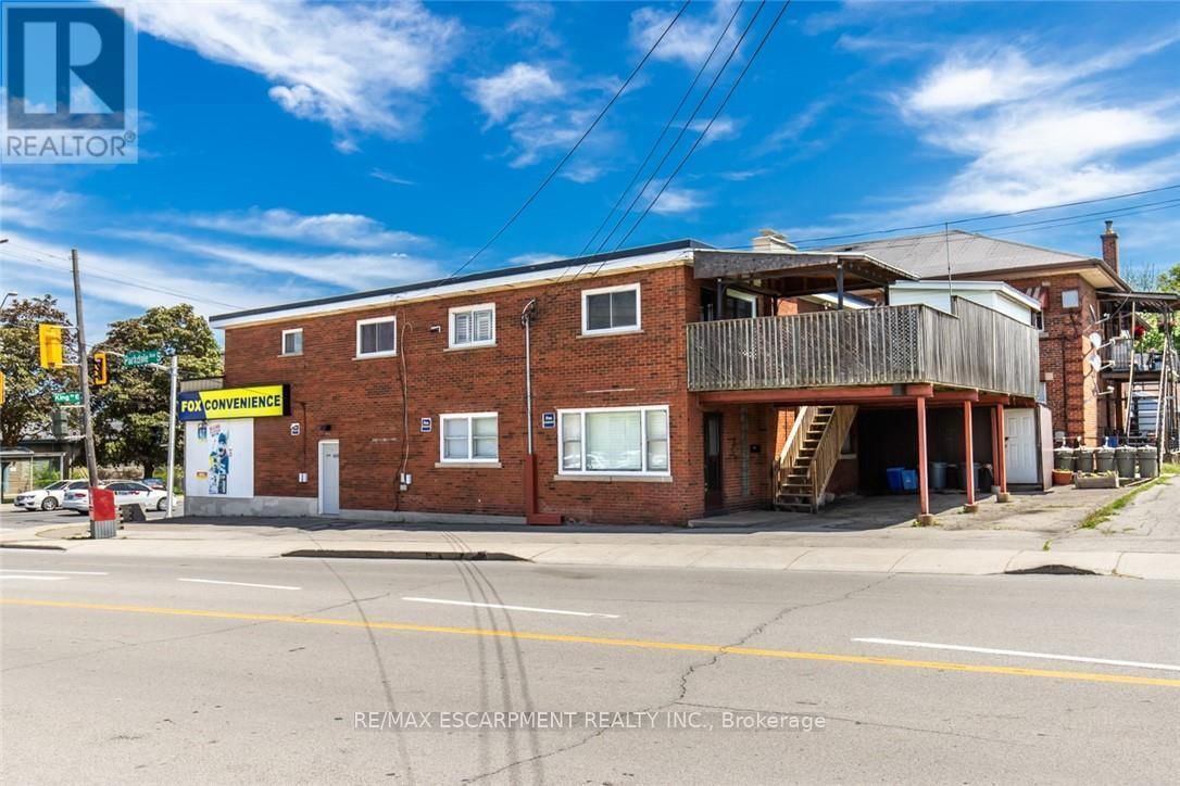 2340 KING STREET EAST Image 24