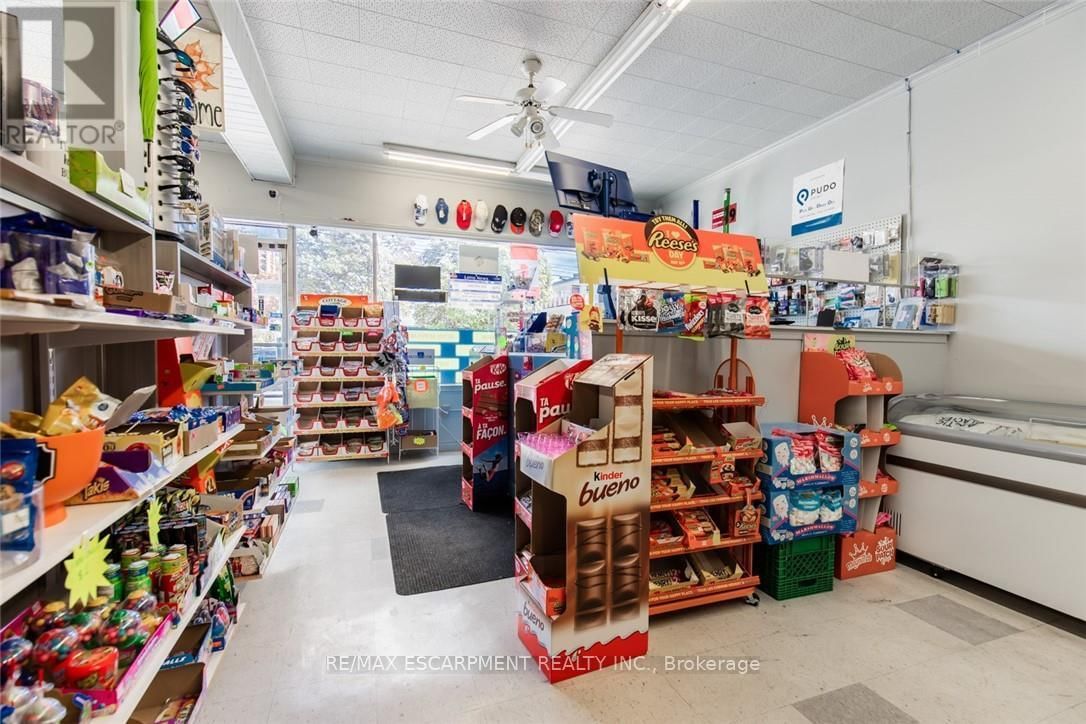 2340 KING STREET EAST Image 8