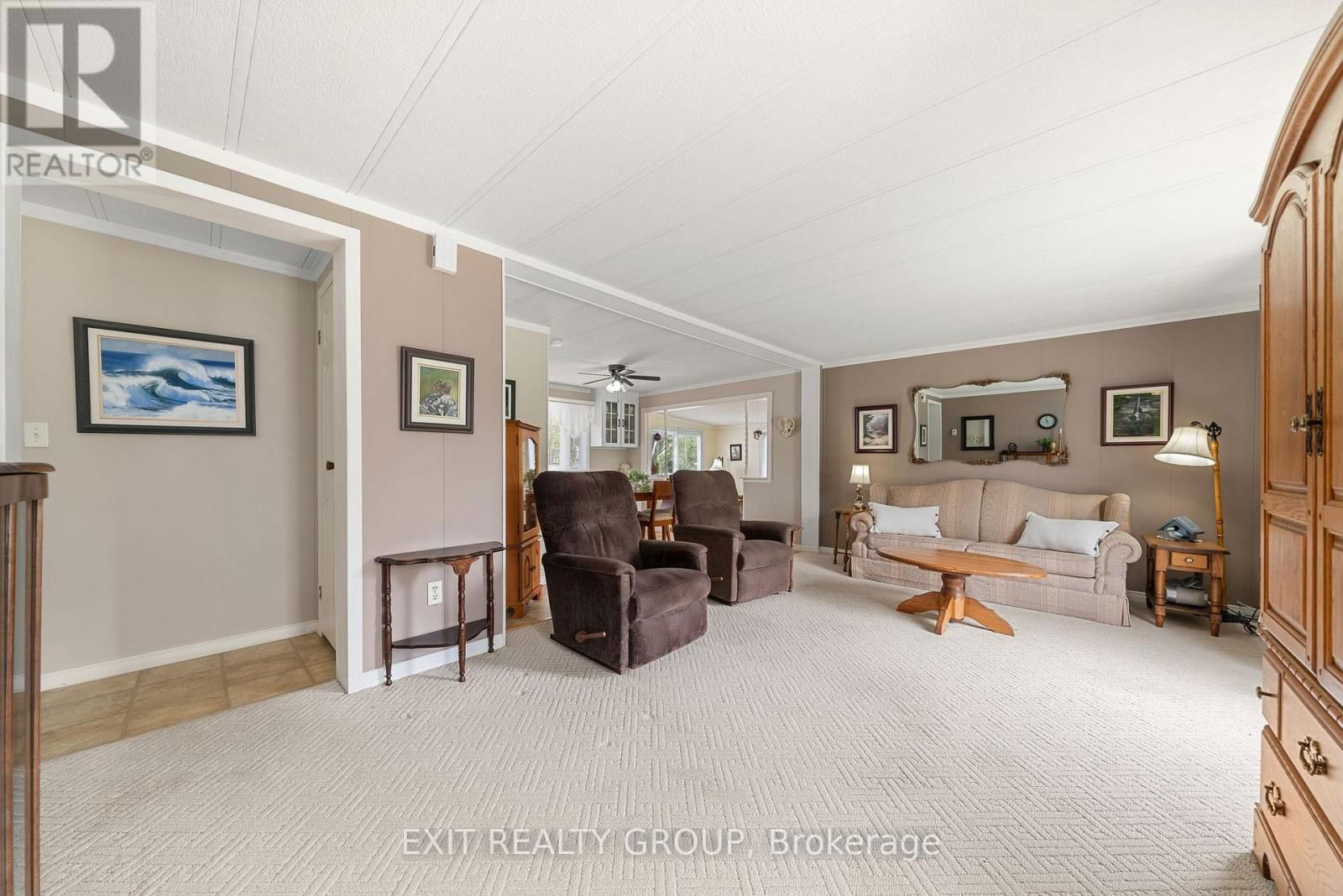 16 BLUEJAY LANE Image 3