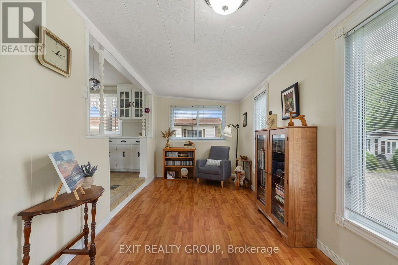 16 BLUEJAY LANE Image 7